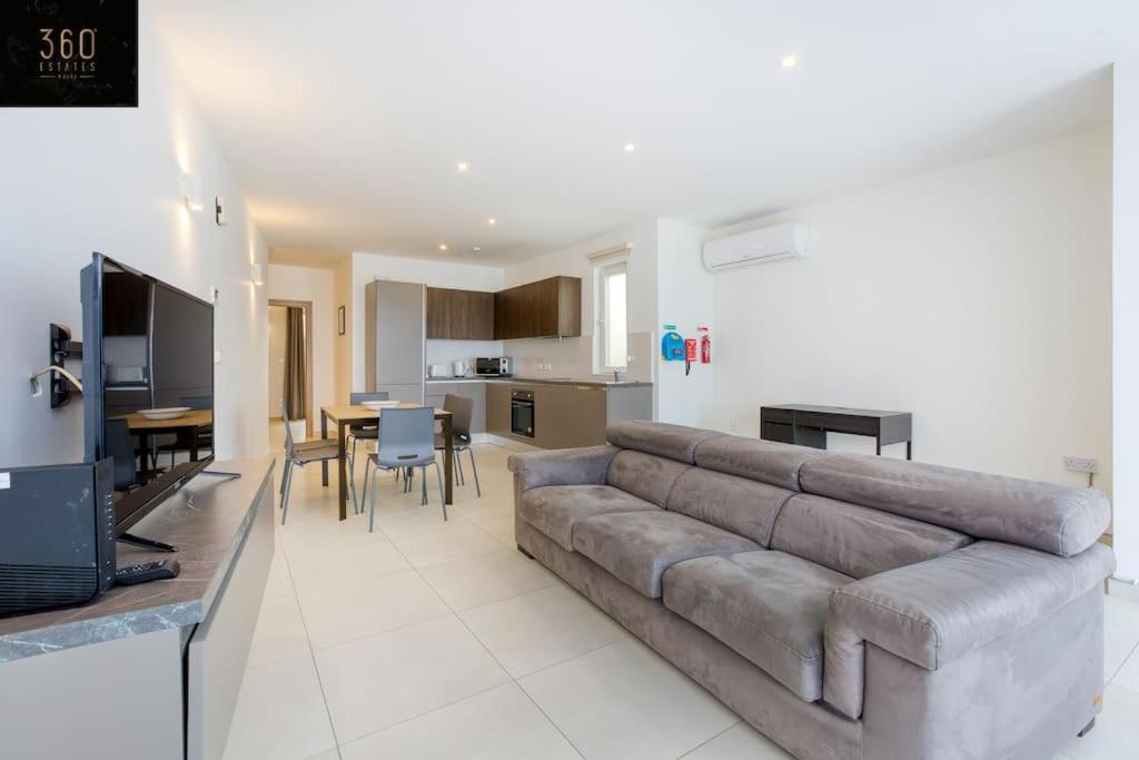 Apartamento Stunning 3br Penthouse, Opposite The Harbour By 360 Estates